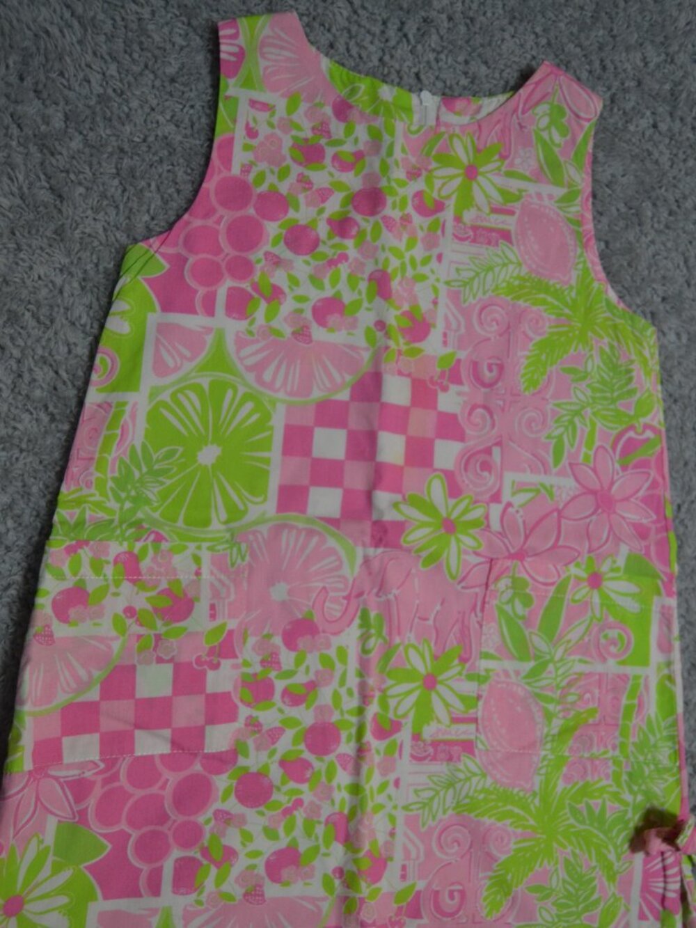 Lilly Pulitzer "Juice Stand"
